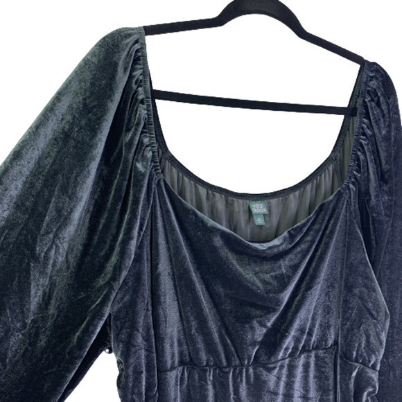 WILD FABLE Dark Grey Velour Peasant Dress Plus Size - Picture 3 of 11